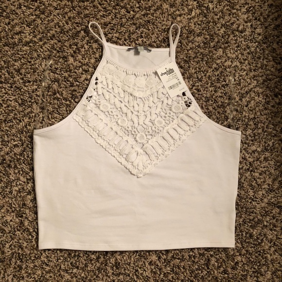 ☀️ White Lace Crop Top ☀️ - Picture 3 of 3
